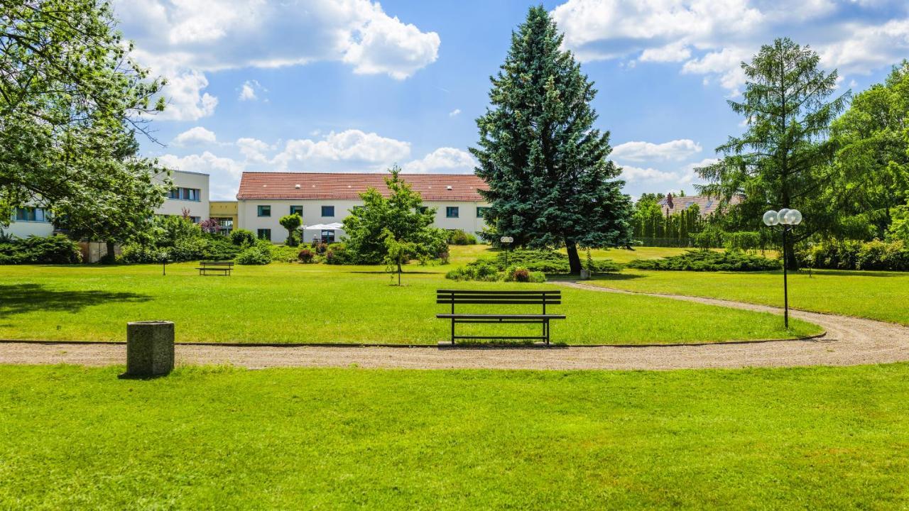 Seepark Hotel Am Wandlitzsee Exterior photo